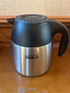Hamilton Beach Stay or Go Insulated Stainless Steel Coffee Carafe Black pot